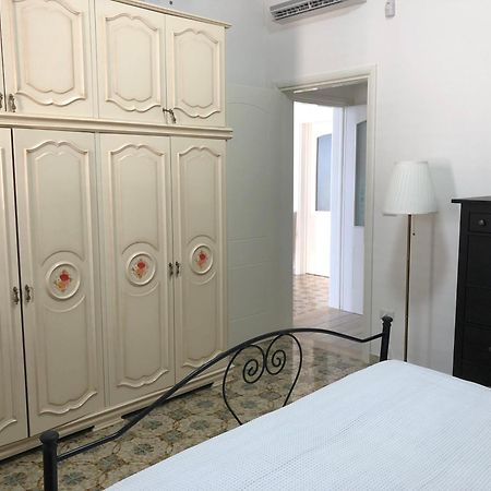 Casa Direttamente Sul Mare 1 Villa มารีนา ดี มันกาแวร์ซา ภายนอก รูปภาพ